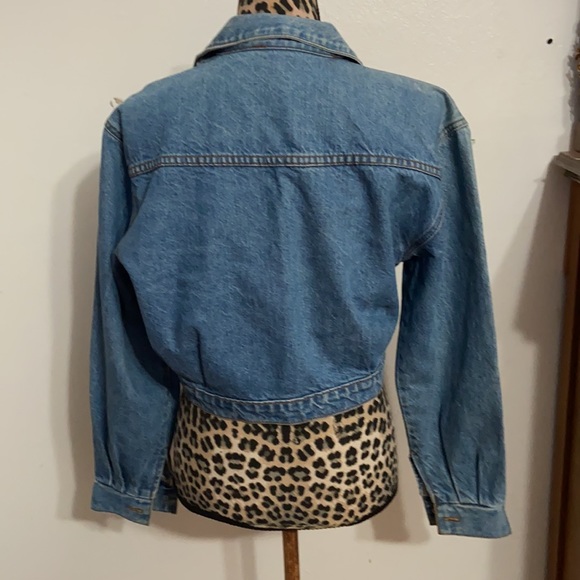 VTG 90’s Denim Jacket. - Picture 2 of 7